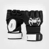 Guanti Da MMA 4 Oz Venum Legacy 4.0 -Guanti guanti mma venum legacy 4 nero bianco 1