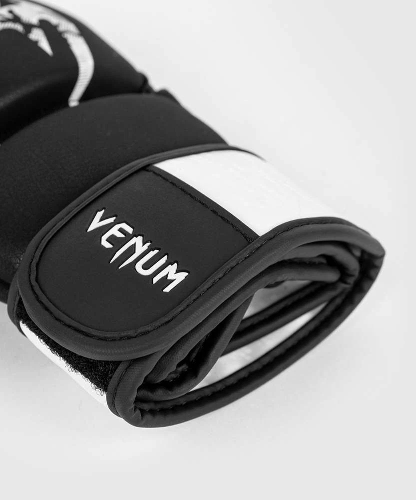 Guanti Da MMA 4 Oz Venum Legacy 4.0 9 Guanti Da MMA 4 Oz Venum Legacy 4.0 - immagine 7