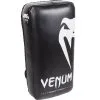 Coppia Di Pao Venum Giant Nero Bianco 1 Coppia Di Pao Venum Giant Nero Bianco -Guanti kick pad giant 1500 01 1
