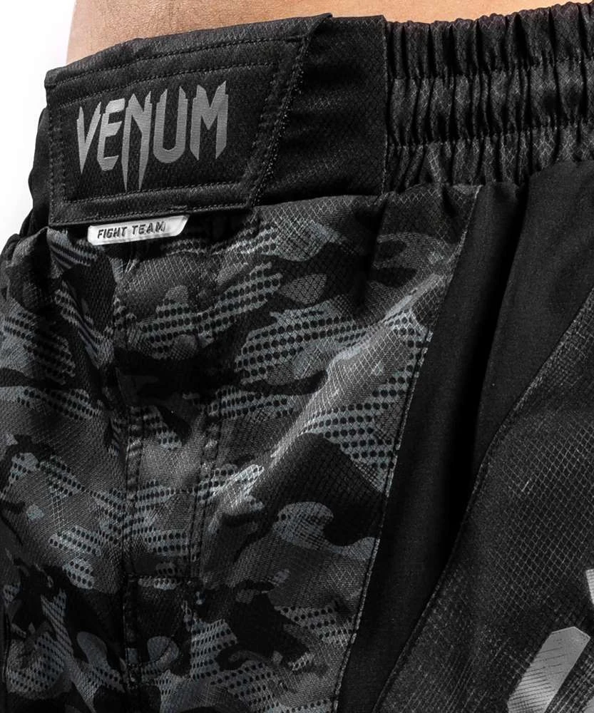 Pantaloncini MMA Venum Defender Dark Camo 9 Pantaloncini MMA Venum Defender Dark Camo - immagine 7