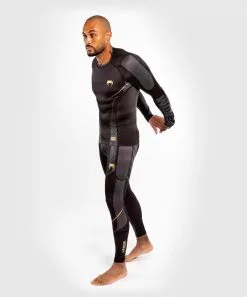 Rashguard Venum Athletics Nero-oro Maniche Lunghe -Guanti rashguard venum athletics nero oro maniche lunghe 4