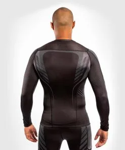 Rashguard Venum Athletics Nero-oro Maniche Lunghe -Guanti rashguard venum athletics nero oro maniche lunghe 6